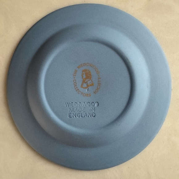 Wedgwood Society Blue Jasperware Crossing The Delaware Trinket Dish - Picture 3 of 5